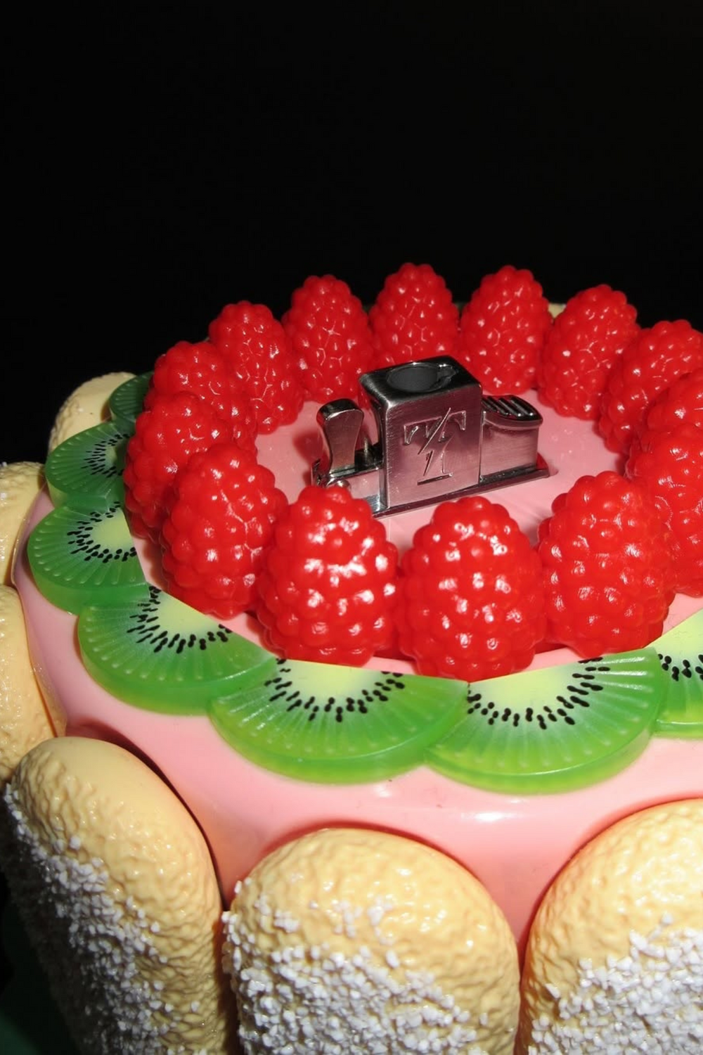 Ladyfinger Cake Tabletop Lighter