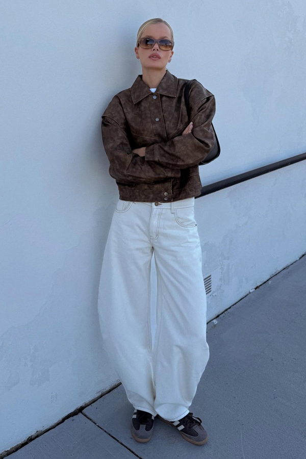Horseshoe Jean in Porcelain