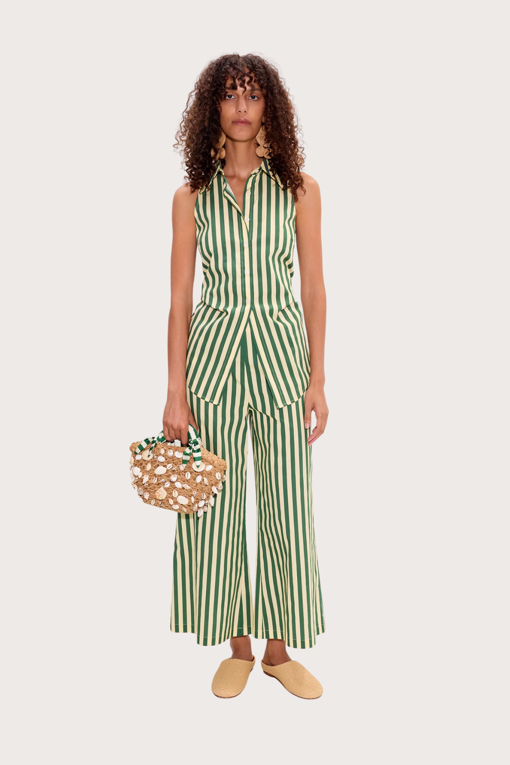 Loch Sleeveless Poplin Button Up in Gummy Green