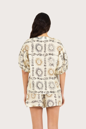Soleil Spirit Sun-Printed Top