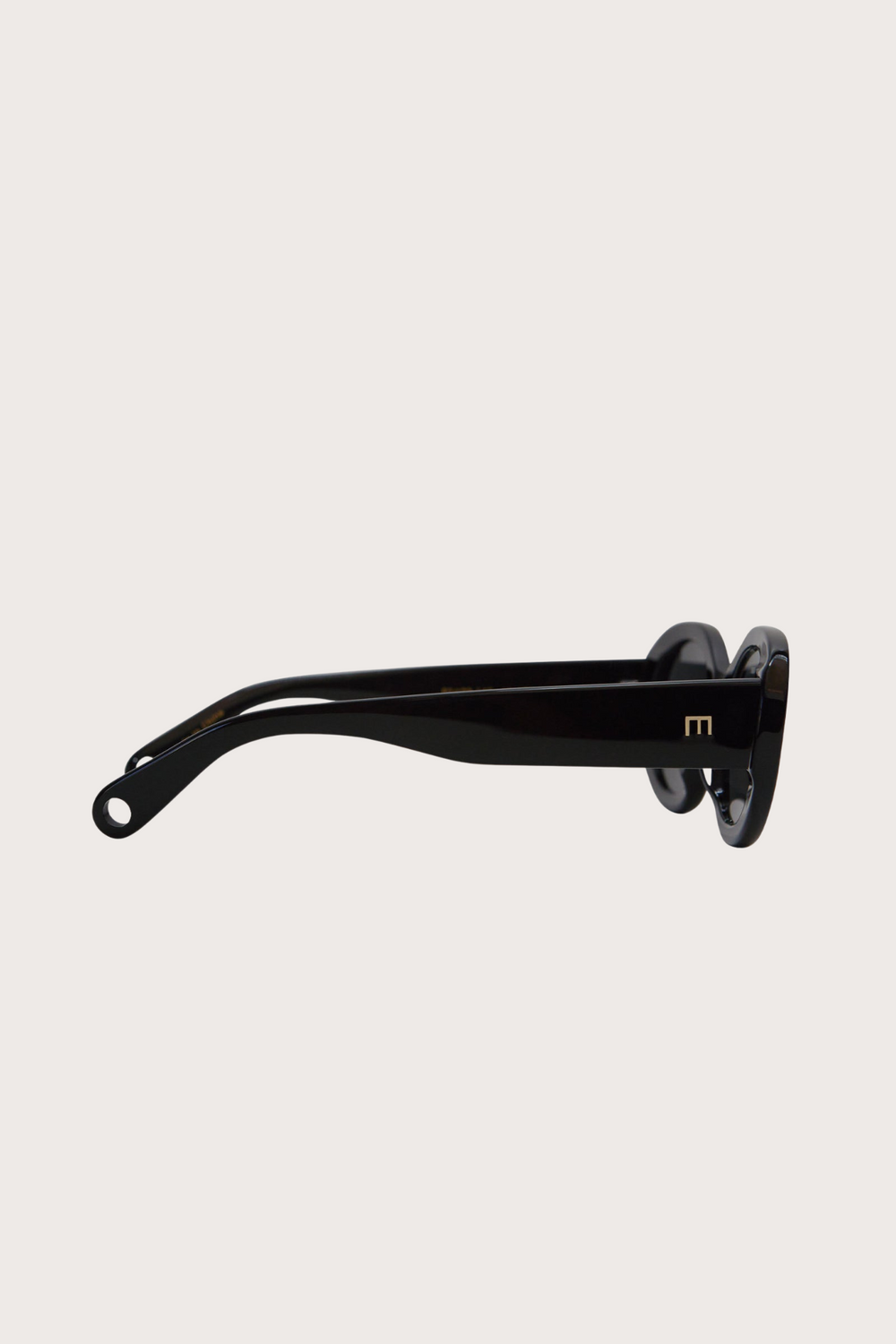 Lyna in Gloss Black