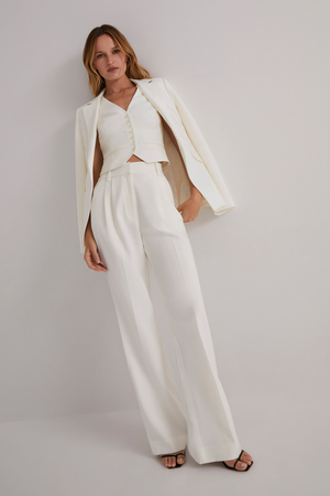 The Favorite Vest White
