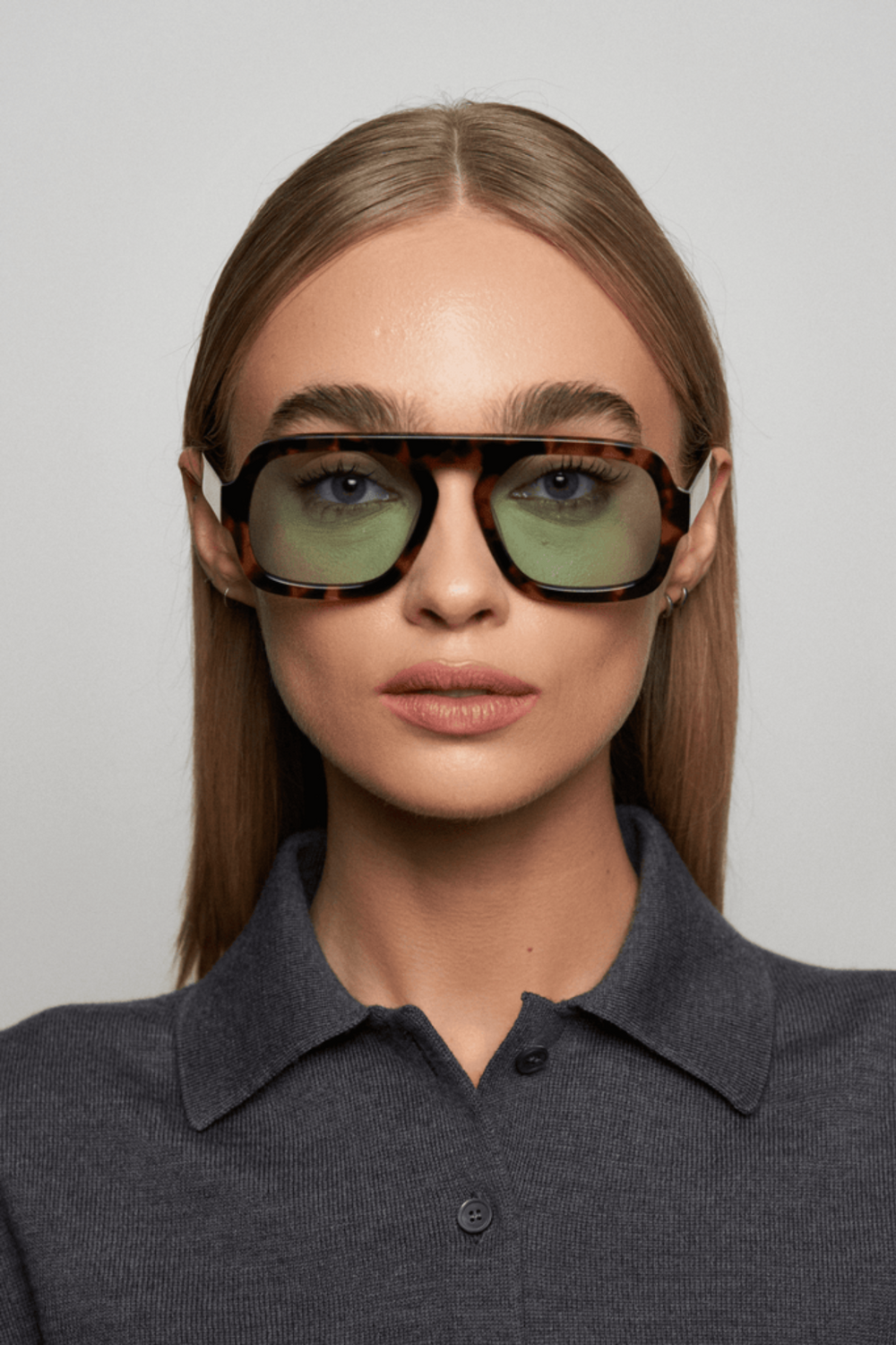 Jane in Brown Tortoise